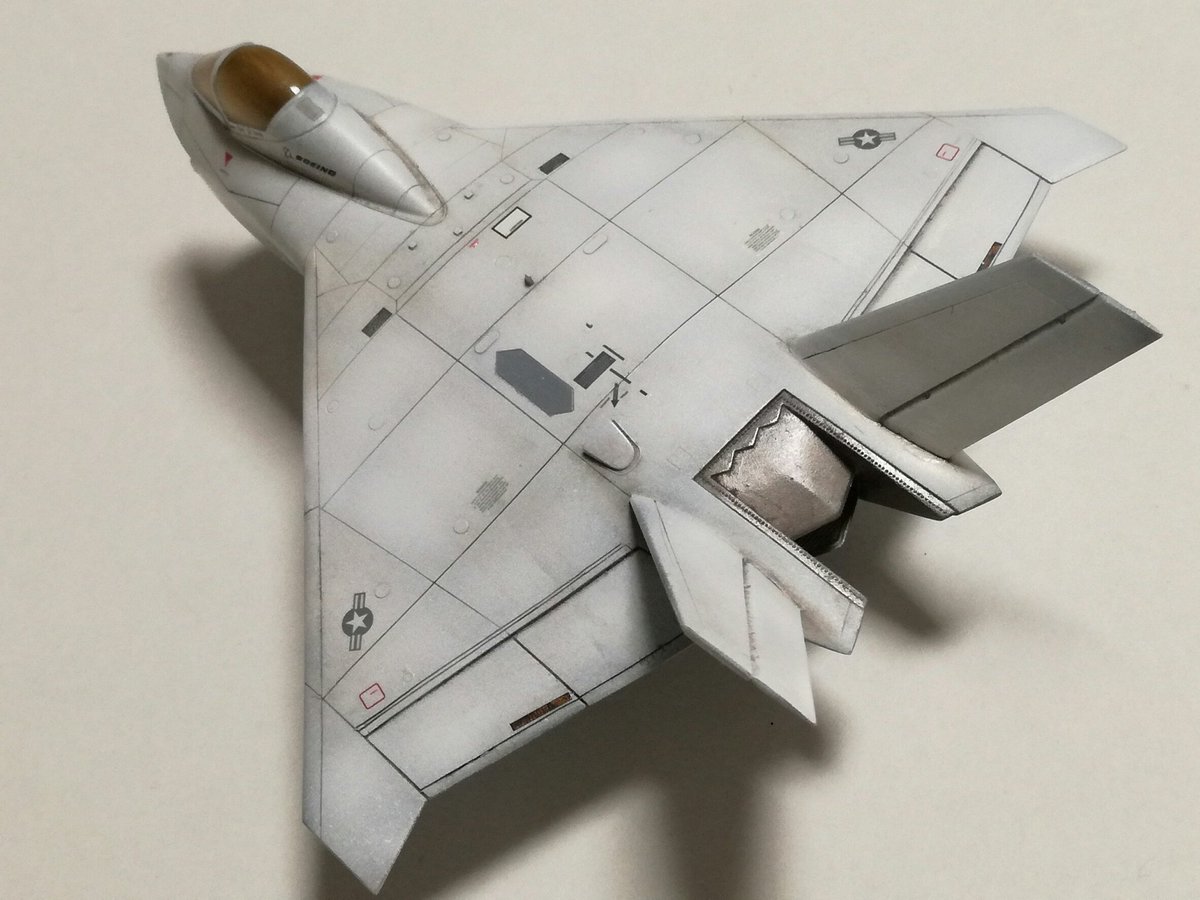 ひゅーが ほんとx 32ってゲームとかにもほとんど出ないよね かわいいのにね 愛称も無いんだよ ブラックウィドウ とグレイゴーストも良いけどさー みんなx 32をもっとすこって