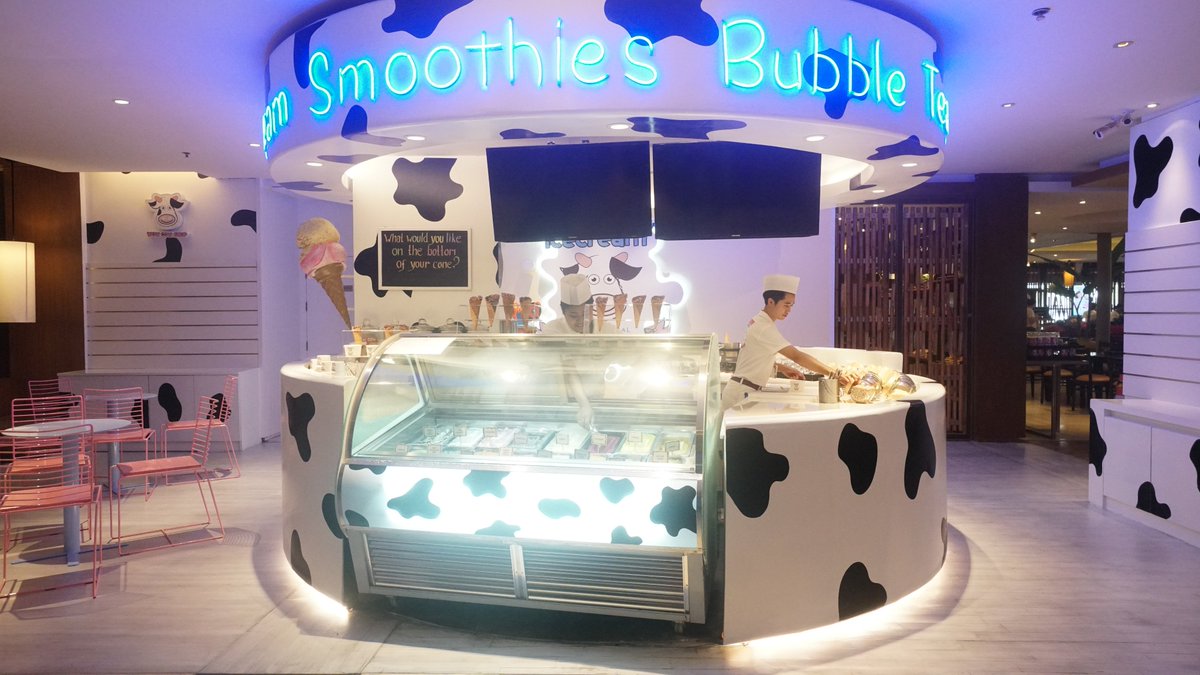 SiamAdventure_'s tweet photo. Best #icecream in town, made from natural milk from real cows with 30 amazing flavors that you and your family should not miss when you visit @novotelsurinbeach and @novotelhuahin More info> https://t.co/pidKscwi8Q #siamadventureclub #wowcow https://t.co/jj5MR9uajt