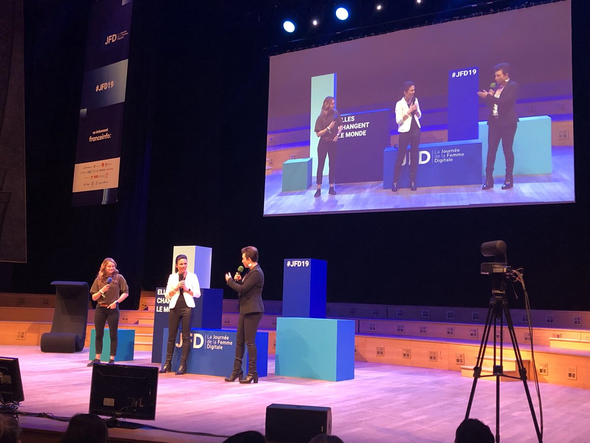 Parce que YouTube ce n’est pas qu’un média sur lequel on veut empêcher nos enfants de regarder des idioties... avec « Elles font YouTube » (1) du sport et des exploits de <a href="/marinlle01/">Marine LELEU</a> (2) de l’inspiration des femmes de l’histoire avec Virago <a href="/audegg/">Aude Gogny-Goubert</a> <a href="/wavestone/">Frank Munnelly</a> #JFD19 <a href="/JustineRyst/">Justine Ryst</a>