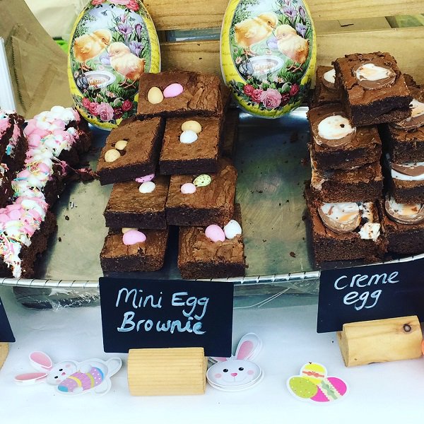 LoveMeadowhall's tweet image. In celebration of #Easter and #WorldCraftWeek, we’re showcasing some of Yorkshires very best handmade products and cakes at our #MHArtisan Weekend 18 - 20 April.  Coley Coco candles, @WeLuvBrownies and @yorksblankets are returning! Plus many more &amp;gt; bit.ly/2ToYffG