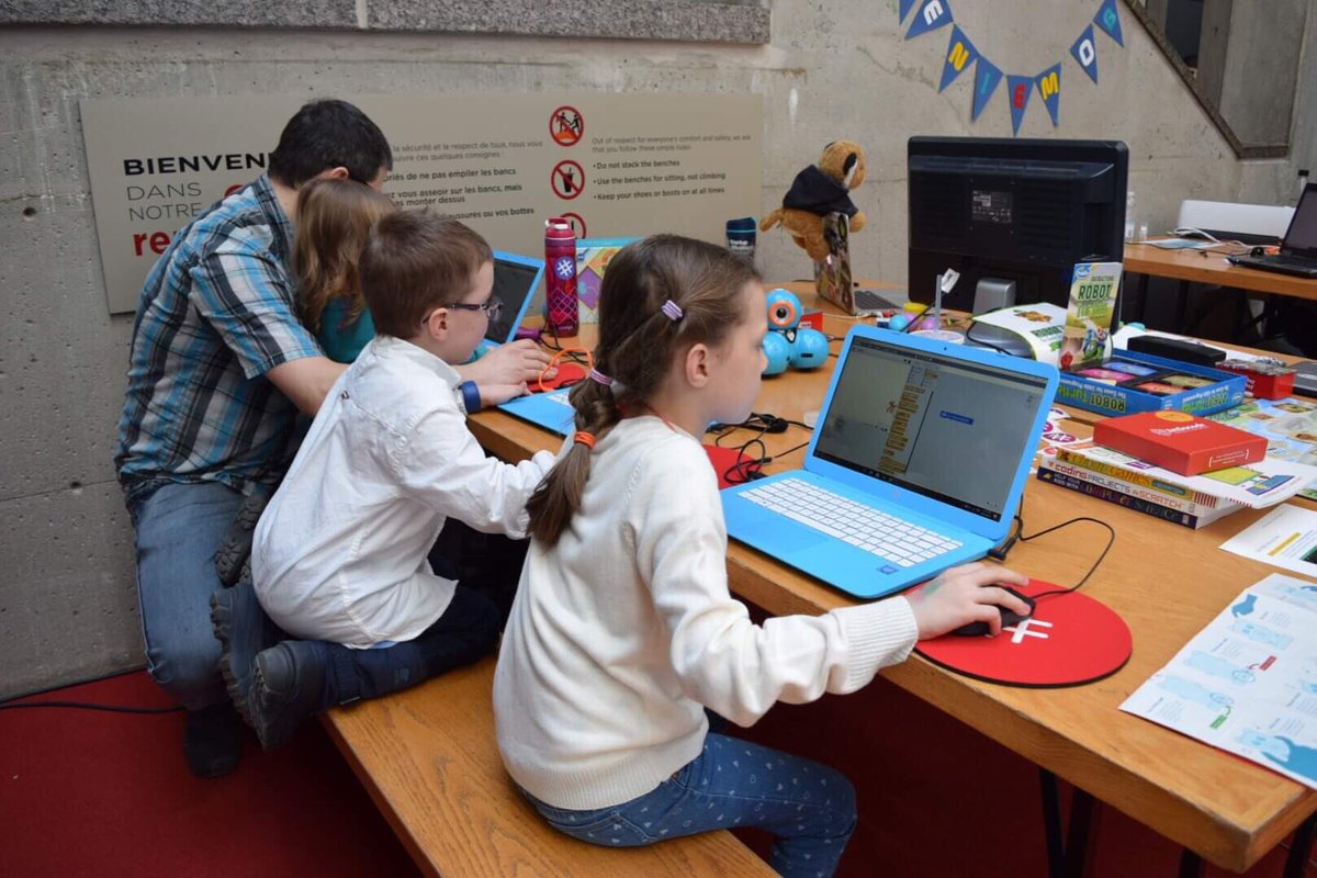 learningcodeyqb's tweet image. Une communauté généreuse ✨ c’est quand @BentleySystems t’annonce que Canada Learning Code Québec recevra une contribution de leur part pour les prochains ateliers de programmation à l’intention des jeunes. Merci 🙌❤️. #clcCode4Change #CanadaEnProgrammation
#FillesEnProgrammation