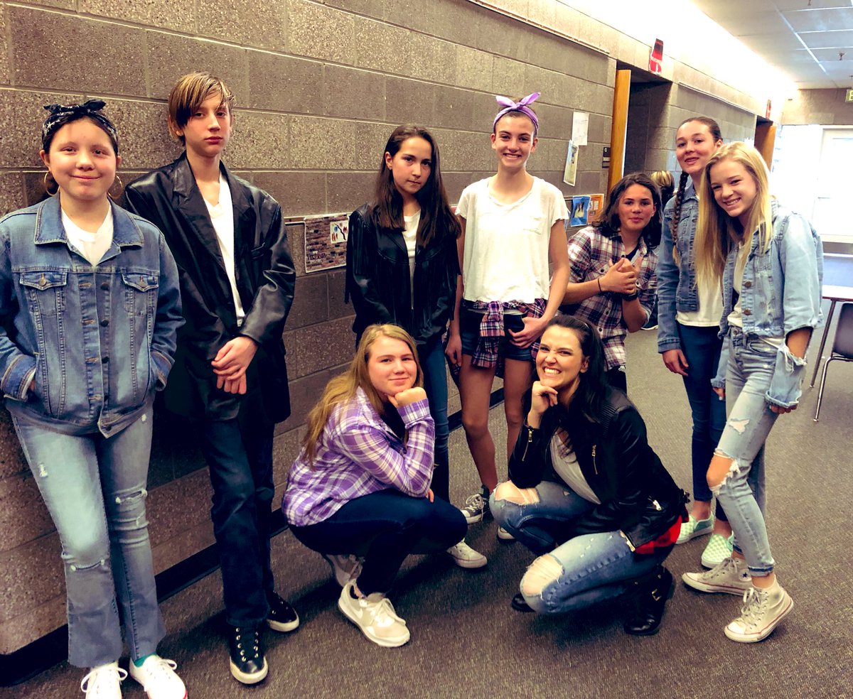 WebberMS's tweet photo. Ss &amp; teachers getting into character for the Outsiders rumble. This classic novel continues to be relevant &amp; engaging! TY @se4realhinton @KatieSovine @Emjay460 @cassyoco #webberReads #theWebberWay #PSDproud https://t.co/UtFW1CKNf6