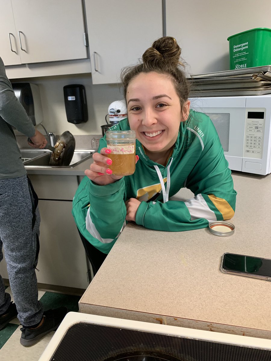 JMWJR_Learn's tweet photo. Mariah shows off the awesome finished product. From tree to jar in 3 weeks! https://t.co/aSb5USf5JR