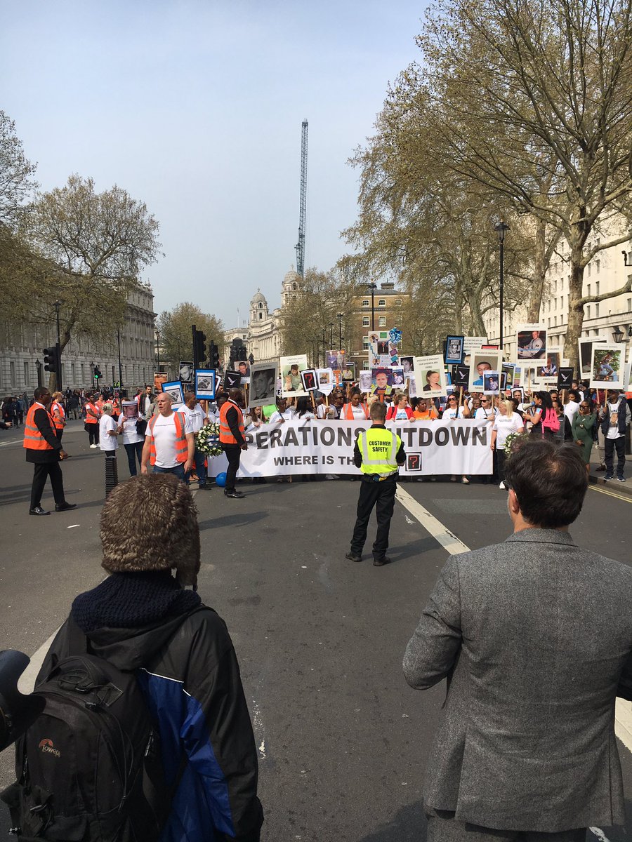 Danamo1996's tweet photo. I #provided and #operated my #ENG #JVC790 #camera #kit and #supplied a #presenter to #cover the #OperationShutdown #protest that started outside #DowningStreet and finished on #WestminsterBridge this afternoon for #UrbanNewsLondon ๐๐๐ป๐น #freelance #cameraoperator #news #PTC https://t.co/Zos4xPkLU6