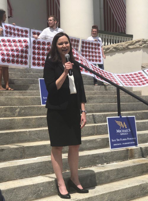 SenAshleyMoody's tweet photo. Joined @_MichaelsAngels today to support hurricane disaster relief. We hear you. We must support our Panhandle! #850strong https://t.co/43ucvu1hJ3
