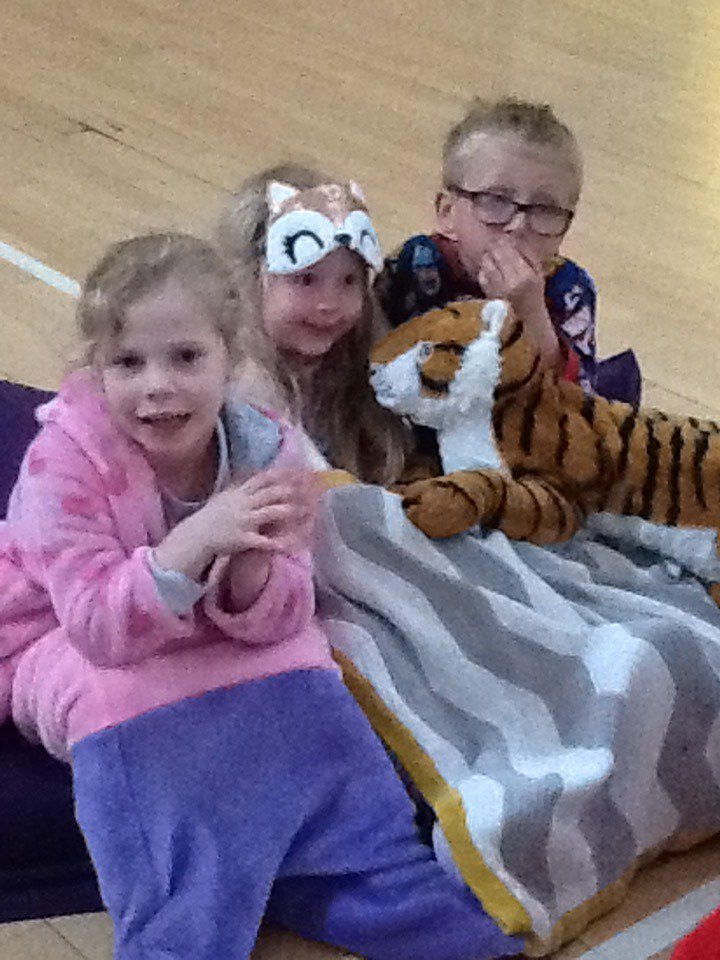 navigationEYFS's tweet image. EYFS are having a lovely time at their PJ and Bedtime story party. Thank you to @NavigationPTA for organising it all.