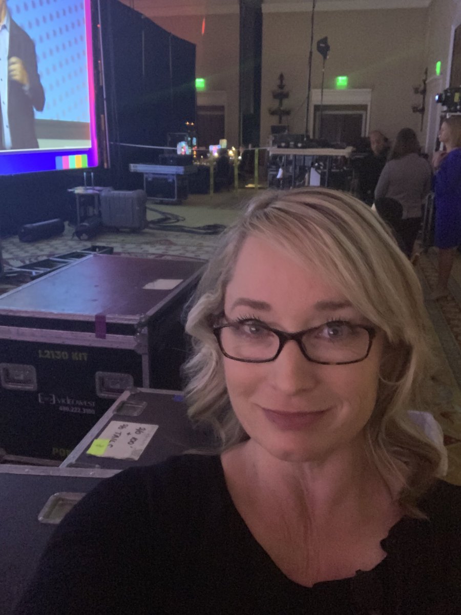 Getting ready to join the amazing <a href="/JimMarous/">Jim Marous 💯</a> on stage at the Financial Brand Forum #fbforum