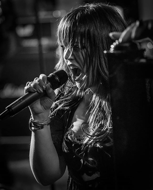 izzihome's tweet photo. Flashback to Emily Mac Music performing during the SOTC - Soundtrack of the City event at The Hideout Toronto

@emilymacmusic @musiccitynorth #sotc #sotcspring19 #soundtrackofthecity @thehideouttoronto #music #concert #livemusic #toronto #torontomusic #rockandroll #rock #wom… https://t.co/dI3CGJwlVP