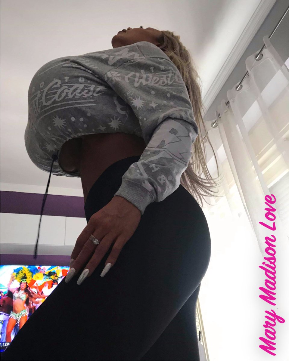 MaryMadisonLov's tweet photo. ๐ธHello๐๐คโค๏ธ PLEASE FOLLOW in IG ๐๐ป@silastarlove @lola_celine_official @_plastic_lover_ Thank you๐๐๐#breastimplants #curvesforday_ #getbig #pictureofday #plasticsurgery #onlyimplants https://t.co/ESW40O9Bed
