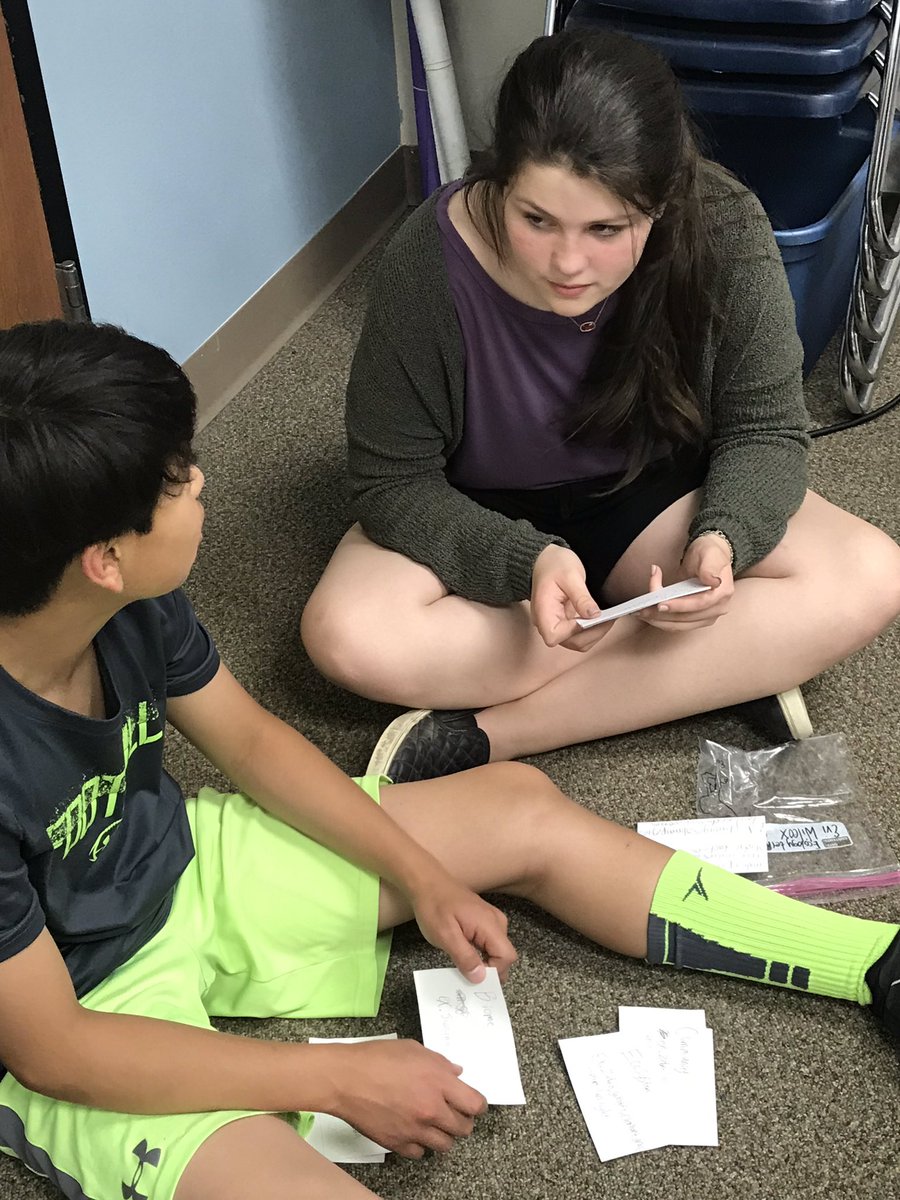 SnellDawnette's tweet photo. #CISclassact Ss playing I have... Who has... to gain understanding of ecology terminology. https://t.co/RFdDDu1q00