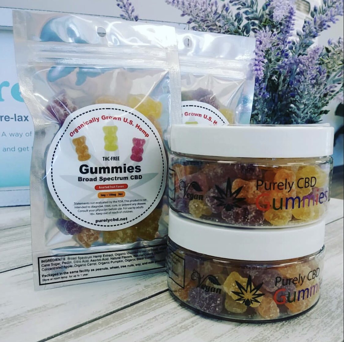 CbdTyler's tweet photo. GUMMIES!!!! ππππππ
#Hemp #tylertexas #purelycbdoftyler #suppliment #tylermorningtelegraph #helpingpeople #cbdpets #discounts #savings #easttexas #reasonablepricing #cannabidiol #hemplawpassed #proud #texasbusiness #comeseeus #wecare #askquestions https://t.co/s9wQr6eVgV