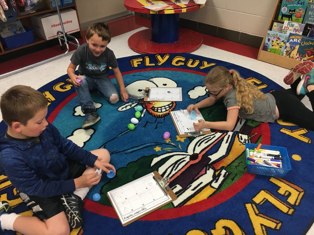 rbesheap's tweet photo. Easter egg word work &amp; Reading with my Peeps! #redbud132 https://t.co/HGltnvk96k