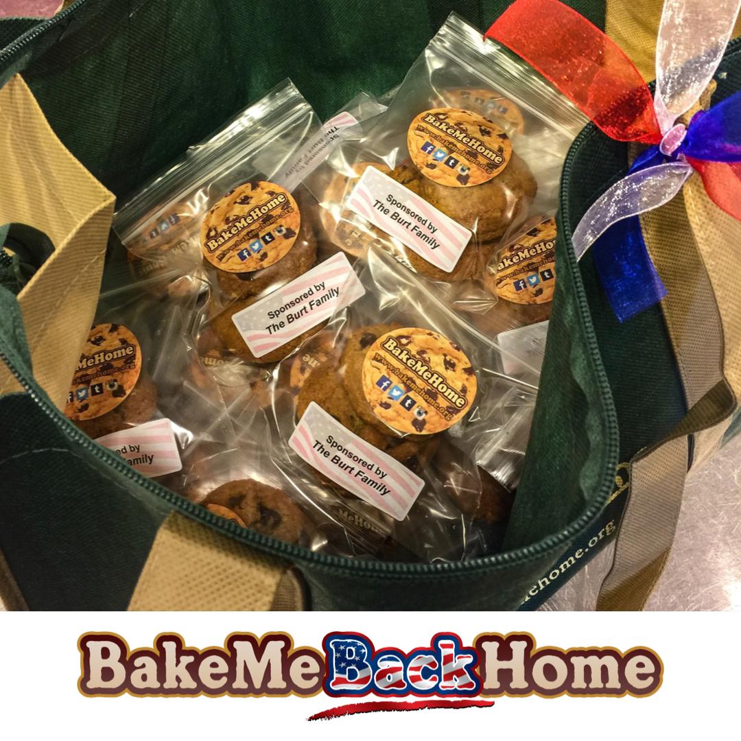 BakeMeHome's tweet photo. Today is the first #HonorFlight of the year! ๐บ๐ธโ๏ธ๐ช
Thank you to The Burt Family for sponsoring cookies for the #veterans on today's flight, and to McKinzie Baker for delivering them to the airport.
#BakeMeBACKHome #BakeMeHome #HonorFlightTriState https://t.co/eBntYh0NpX