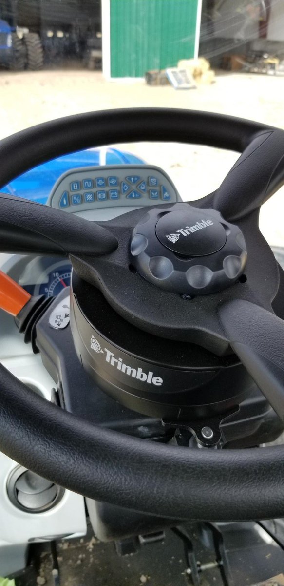 Vantage_Canada's tweet photo. Here's a recent install in Innisfail Alberta: This farmer will use his new EZ-Pilot steering system & RangePoint RTX corrections for fertilizer application. This setup is on a New Holland T7.250 #trimbleag #precisionwithpurpose #vantagedoesthat https://t.co/R1bx33F6d0
