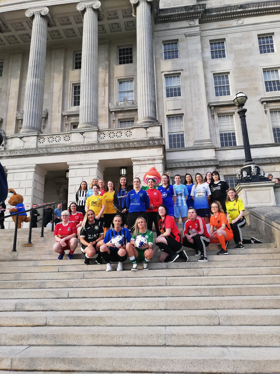 _SportNI's tweet photo. We're at the @NIWFA_ 2019 season launch at Stormont buildings this evening! #activefitsporty #GameChangers @ElecIrelandNI @FemSportsForum https://t.co/cUbsIfcGzk
