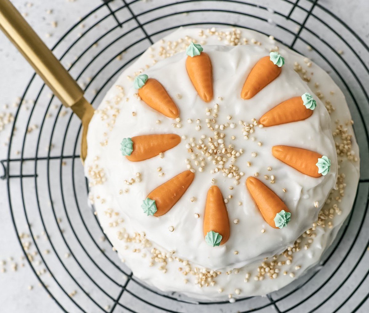 Love this spin on a spring fave.. Swiss Carrot Cake findingvegan.com/healthy-vegan-… by <a href="/vanillacrunnch/">Vanillacrunnch</a> #vegan