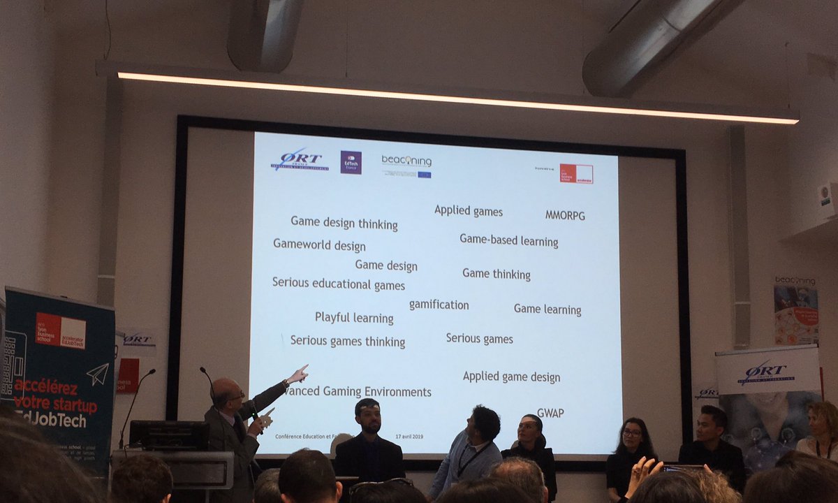 MoreauMarineV's tweet photo. Avec @sevenshapes_7S nous avons écouté avec plaisir diverses interventions autour de la ludification, l’inclusion numérique, l’engagement et le transfert de connaissances ! #BeaconingParis19 #eduformation2020 #eduort2020 https://t.co/3etXyZiOe7