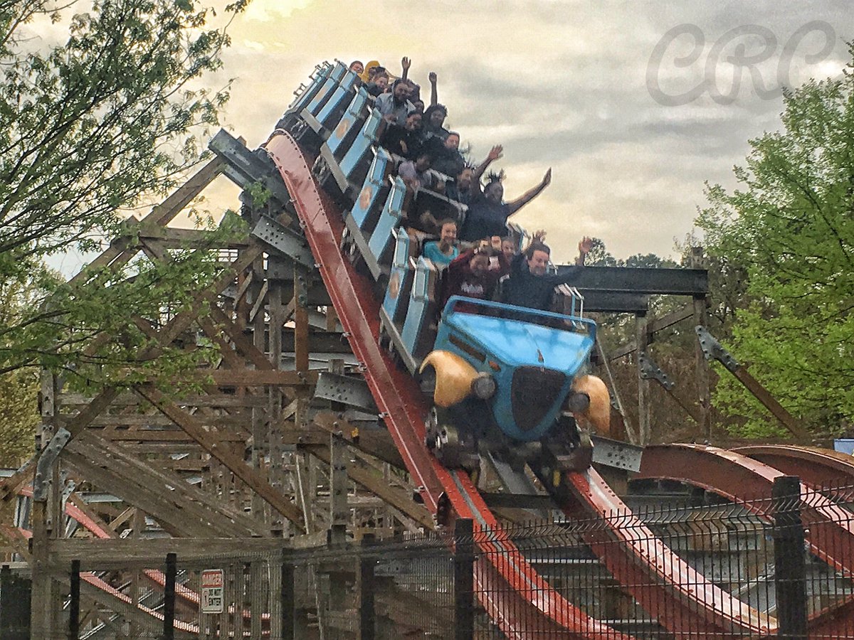 r_callin's tweet image. What’s your fav ride to get in the rain ? #twistedtimbers  was a very fun rain ride @KingsDominionVA #rmc #iboxtrack