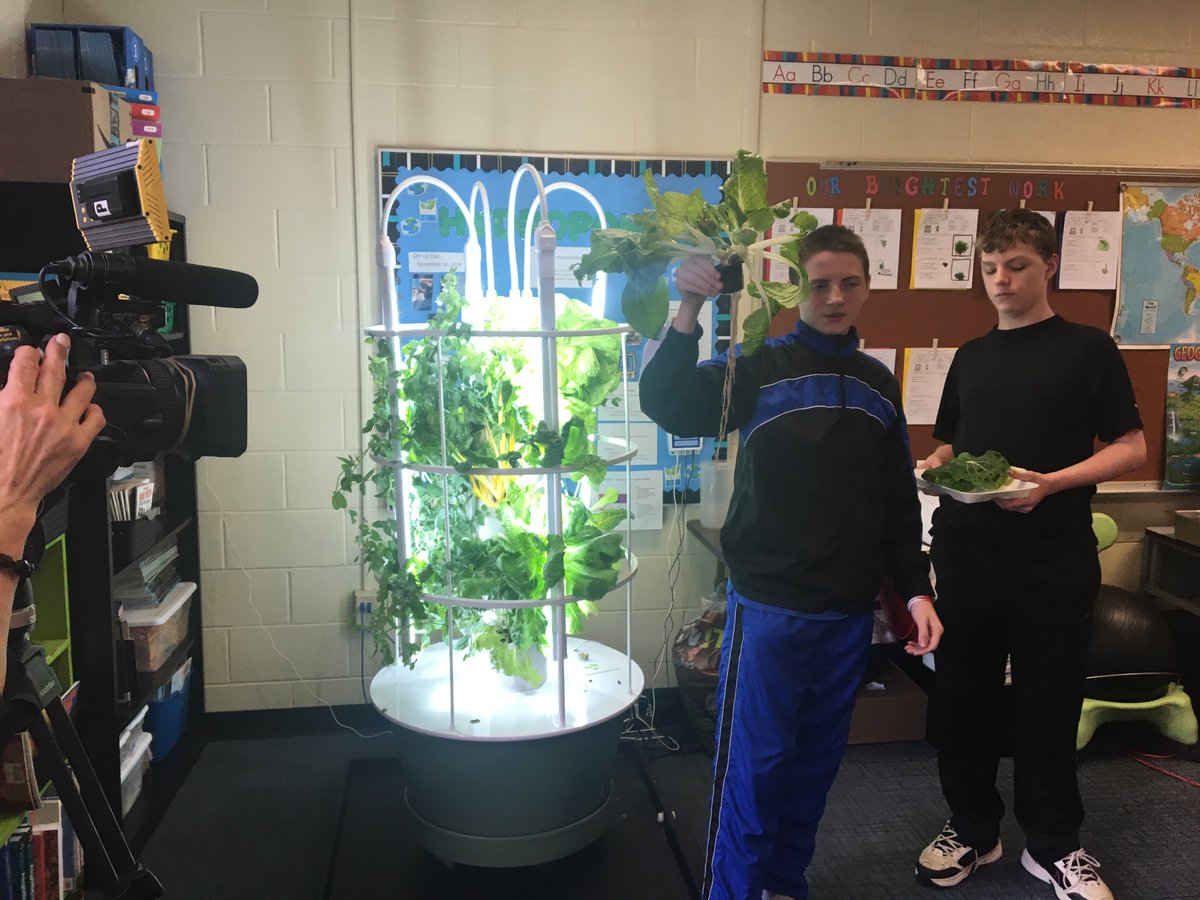 OhioCounty1's tweet image. The Wheeling Middle School Hydroponics and Aquaponics Projects will be featured tonight on WTRF 7News!!!
#TogetherWeAchieve
#math4lifeWV