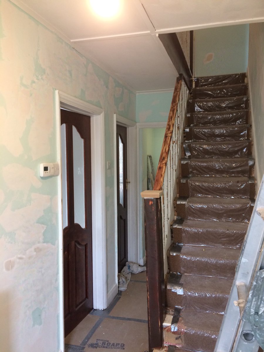BardallDecor's tweet photo. Job done 4 beds, kitch, bathroom, dining room, living room & HSL๐
Hard work, was pretty rough but enjoyable to see it transform (even better when new carpets are in ๐) Ceilings/Walls @Wallrocklining @DTPaintExpert
W/W @Smith_Rodger #Blockade @AnduraCoatings #TitaniumOne https://t.co/we8YnoYzO8