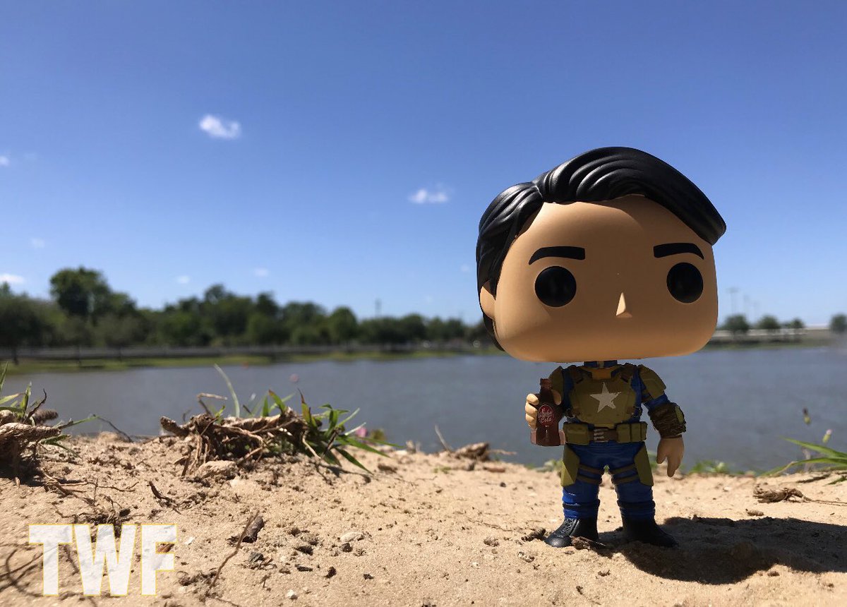 ToyingWFilbert's tweet photo. This Vault Dweller is keeping an eye out for Mirelurks while enjoying a cold Nuka-Cola @bethesda @Fallout @OriginalFunko #Fallout https://t.co/DBKUizIhkv