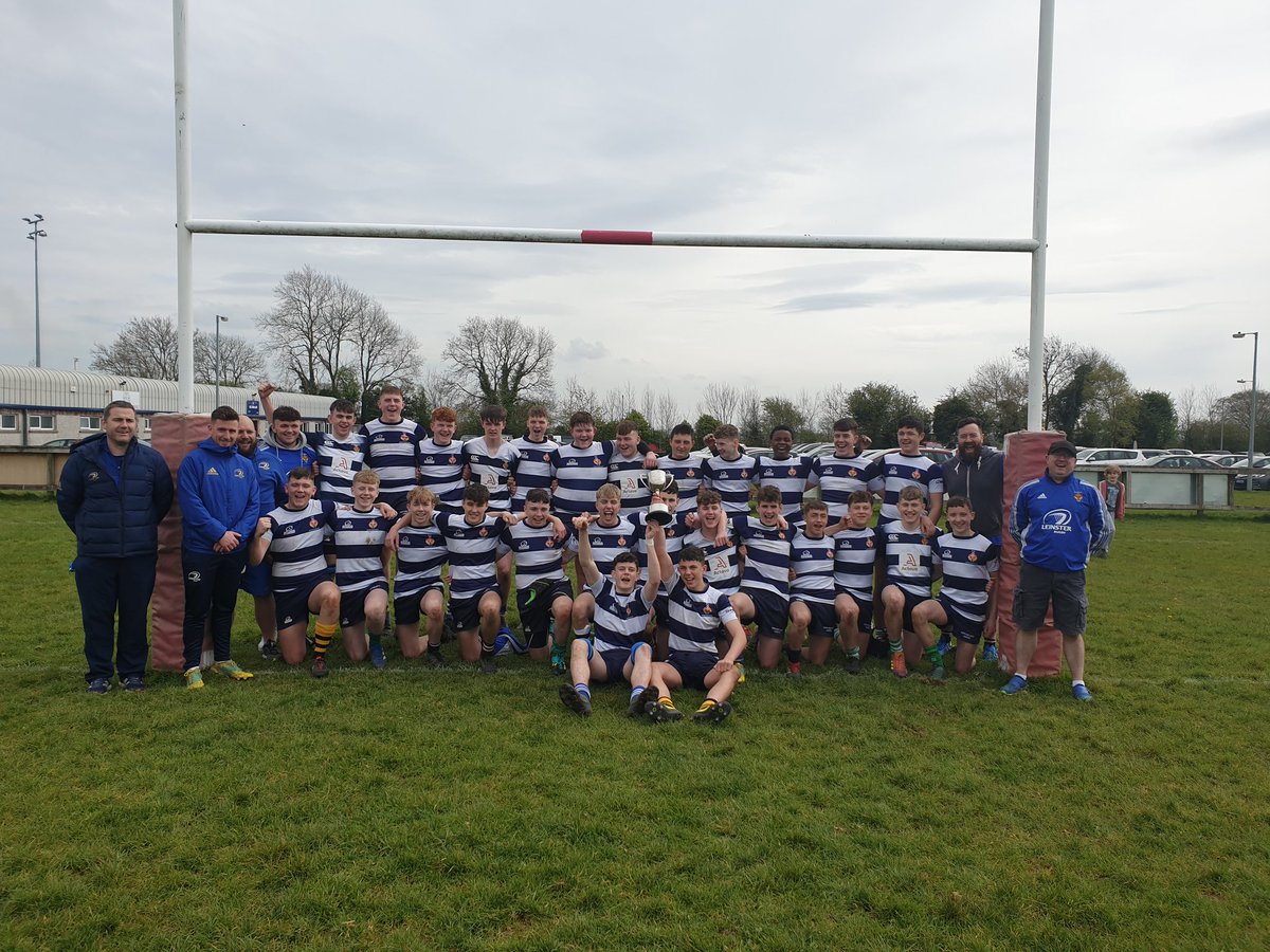 History made in @CillDaraRFC this afternoon as @NMLBIRFU win the Shane Horgan Cup for the first time. #FromTheGroundUp @Midlands_Rugby @NMLBIRFU @NELBIRFU @rugbysoutheast @leinstermetro @bankofireland @LeinsterBranch