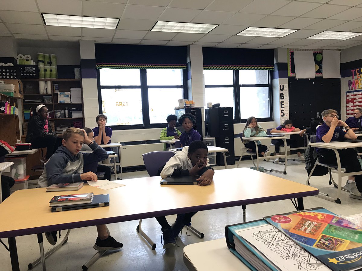 OlivierMallory's tweet image. Testing is over so we are listening to 6 minutes podcast! We are all hooked! #6minutes #podcast #usingimagination #oliviyayforlearning #MSAWestIsTheBest