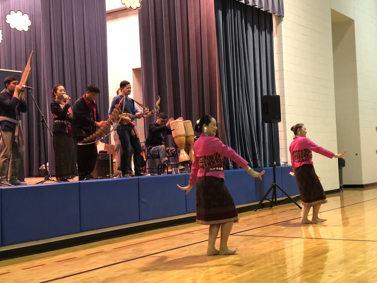 MrsOwenStars's tweet photo. We are loving the performance from the Lotus Blossoms! https://t.co/kuWHVdJp3y