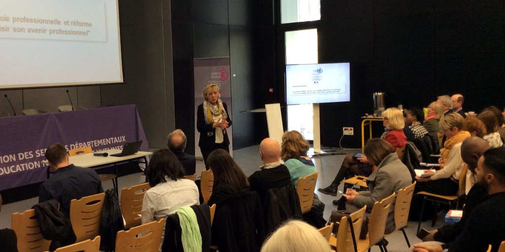 Académie de Versailles tweet media