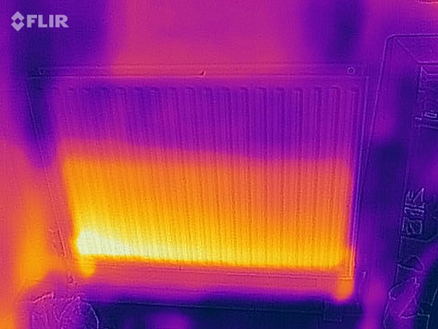 paulob19's tweet image. Installation of @ADEY_Pro Pro2 filter and chemical Magnacleanse. Something really satisfying cleaning the large magnets👌🏼 #MC1 #MC5 #improvedefficiency @flir @vetopropac Clean up with the @BigWipes 💪🏻👊🏻