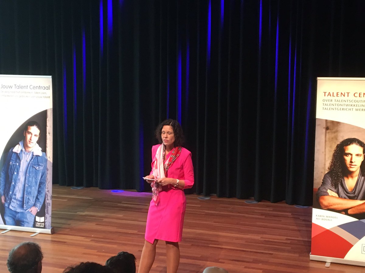 In Almere bij boekpresentatie van <a href="/KAHManuel/">Karin Manuel</a> en <a href="/AliBouali/">Ali B</a> over Jouw Talent Centraal! Talent is wat je hebt, altijd en overal. Ontdek het bij p@TrueTalentTeam !! Ben benieuwd naar het boek! Ook #lifeplanning!