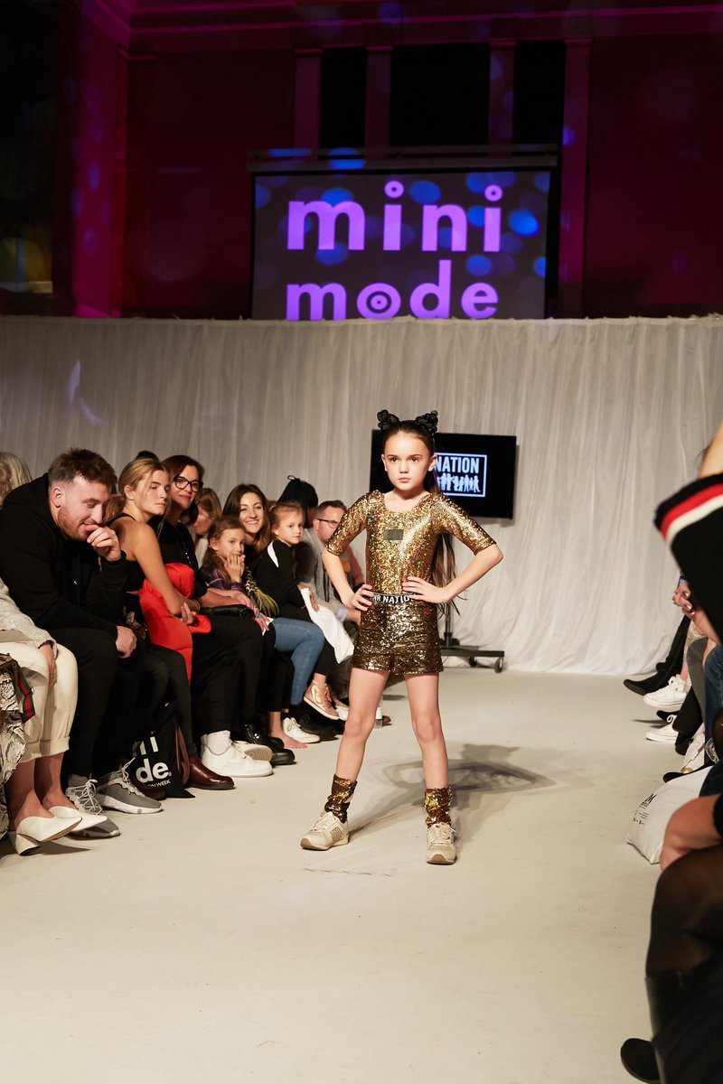 Looking fierce in <a href="/jnrnation/">JNR NATION</a> @ava_k_official_model ❤️! Fabulous black and gold look.  Photographer: Emmawrightphotography #minimode