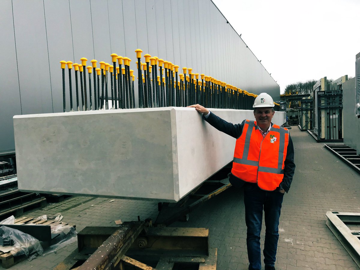 MBSinfra's tweet photo. 80-tonner voor Europoort #infra https://t.co/mVspPWB6p3