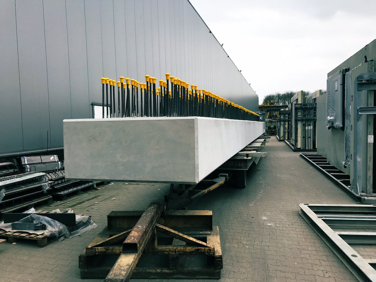 MBSinfra's tweet photo. 80-tonner voor Europoort #infra https://t.co/mVspPWB6p3
