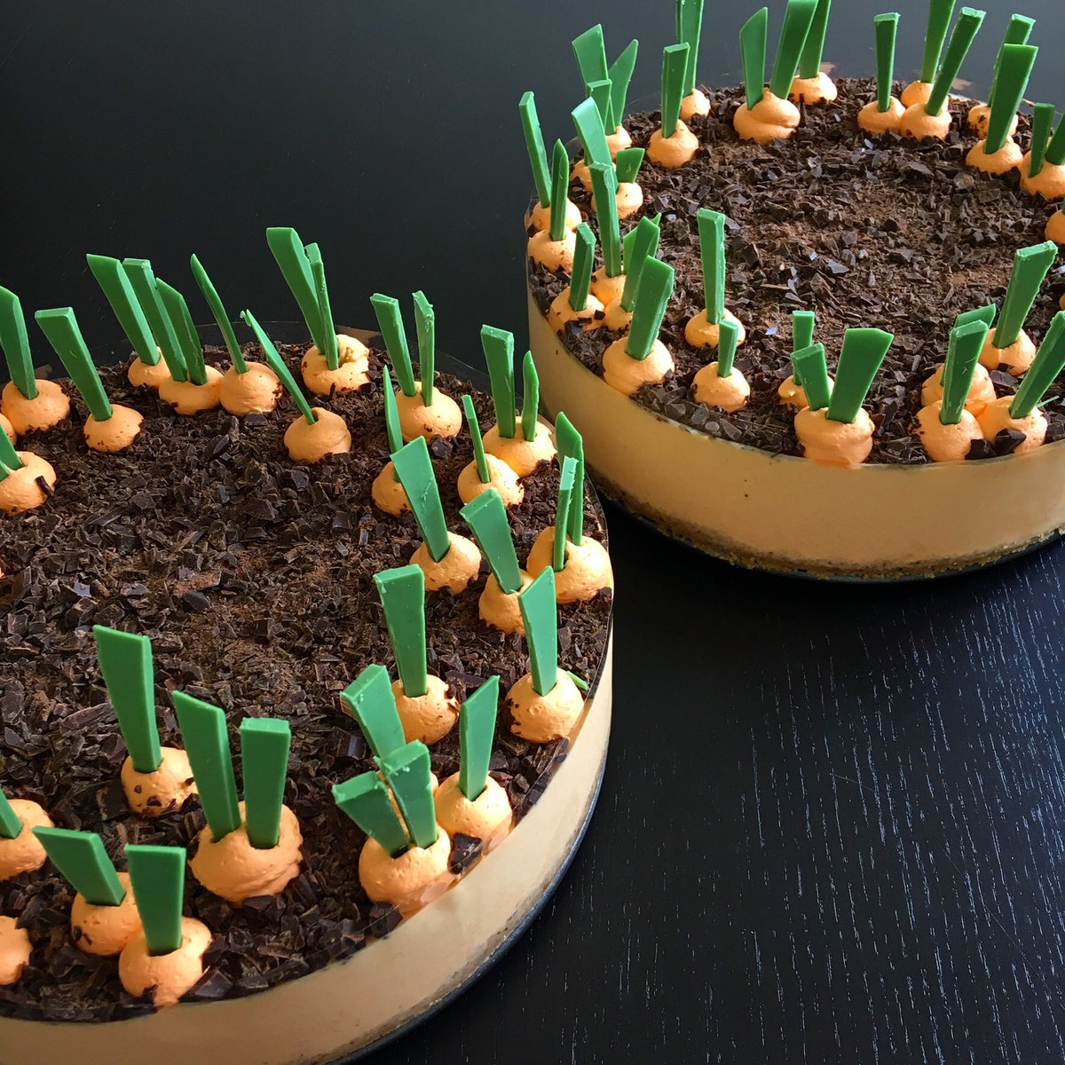 The dessert-laden week at @RhythmTapCF continues. To celebrate their 4th anniversary, their tap students are getting #Carrotcake #Cheesecake today 🐇

#cardiff #food #foodie #dessert #cake #dance #tapdance