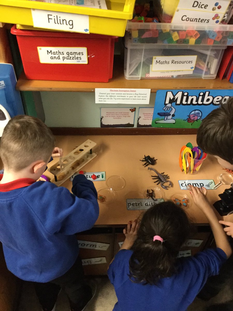 MrsDuncan88's tweet photo. We love visiting our learning stations! @ForehillSchool #learningthroughplay #learningfromfriends https://t.co/onDIziPQIC