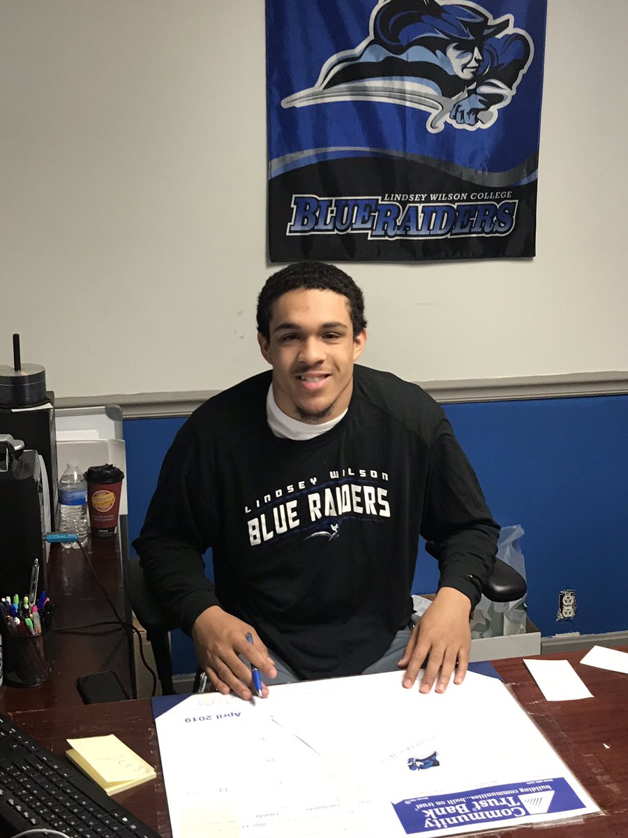 LWUmbasketball's tweet photo. Devin Richardson Adair County High School Forward signs with Lindsey Wilson College! #BlueRaiderHoops https://t.co/fY5FUJqGyg