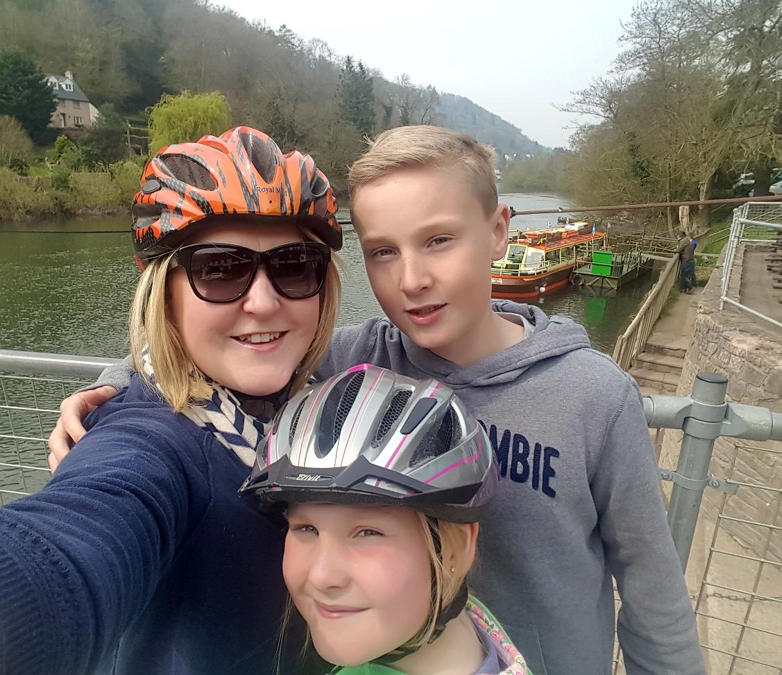 #PeregrinePath traffic free riverside #cycle from #Monmouth to #SymondsYat. Love living alongside #RiverWye