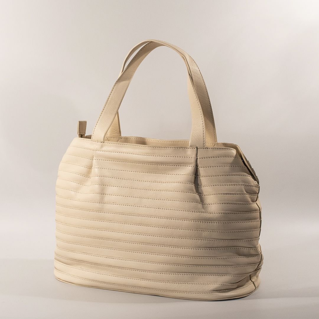 tonimir_bcn's tweet photo. Un color suave y neutro para esta temporada #ss19 https://t.co/fJRtdzxsts