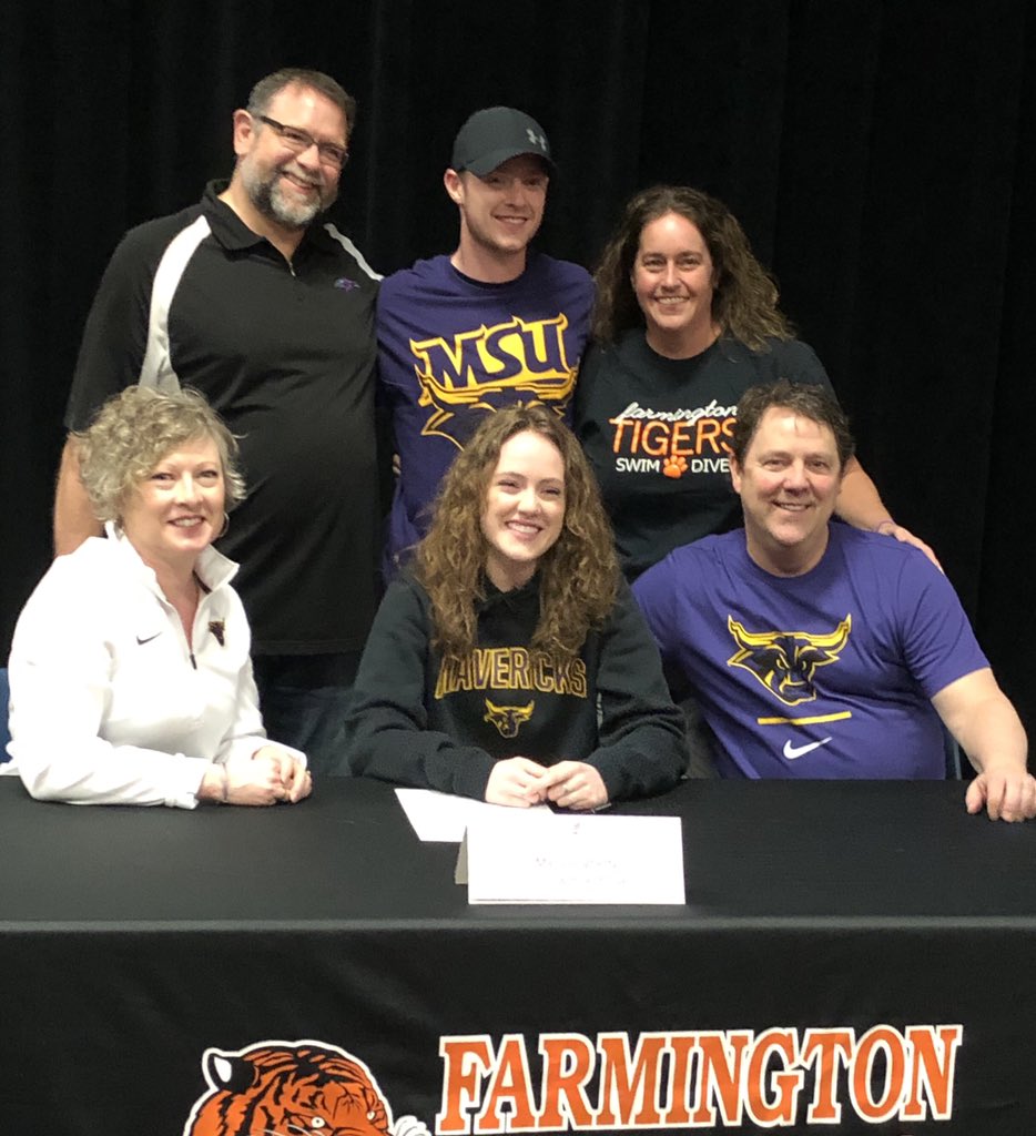 FarmLadyTigers's tweet photo. Congrats to @mdougherty126 on signing with @MavsSwimDive this morning! #LadyTigerPride 🏊‍♀️💦💙 https://t.co/gOGxHF52e0