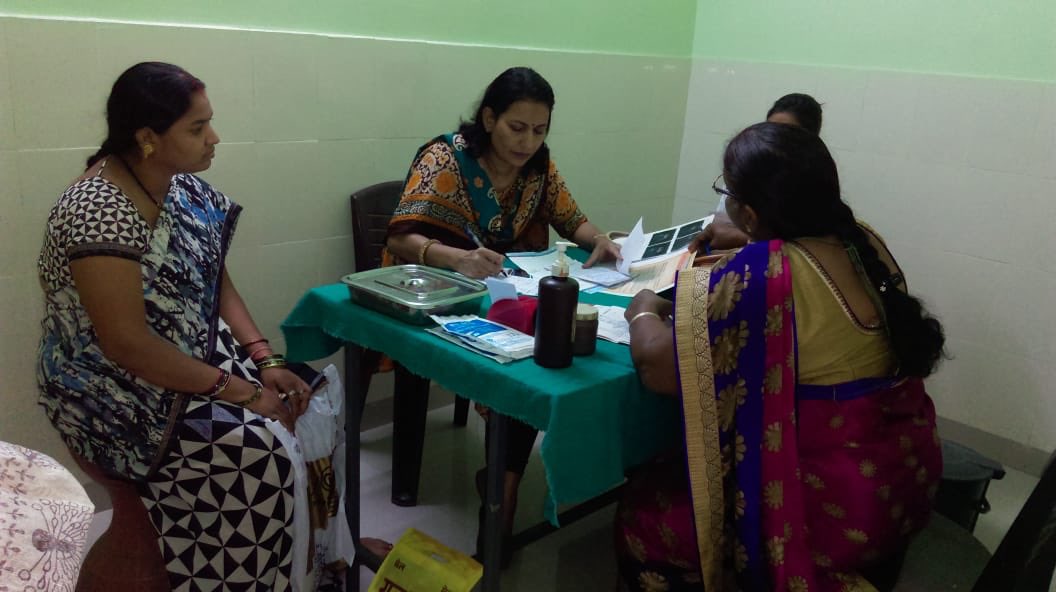 PriyankaJShukla's tweet image. NUHM &amp;amp; Medical College Raipur hv bn coordinating to provide 6 speciality OPD services(Skin, Medicine, Pediatrics, OBG, ENT, Orthopaedic) free of cost in UPHC Mowa &amp;amp; UPHC Khokhopara Raipur. 756 persons have been treated in last 3 months
@MoHFW_INDIA @HealthCgGov #CGKeSwasthyaVeer