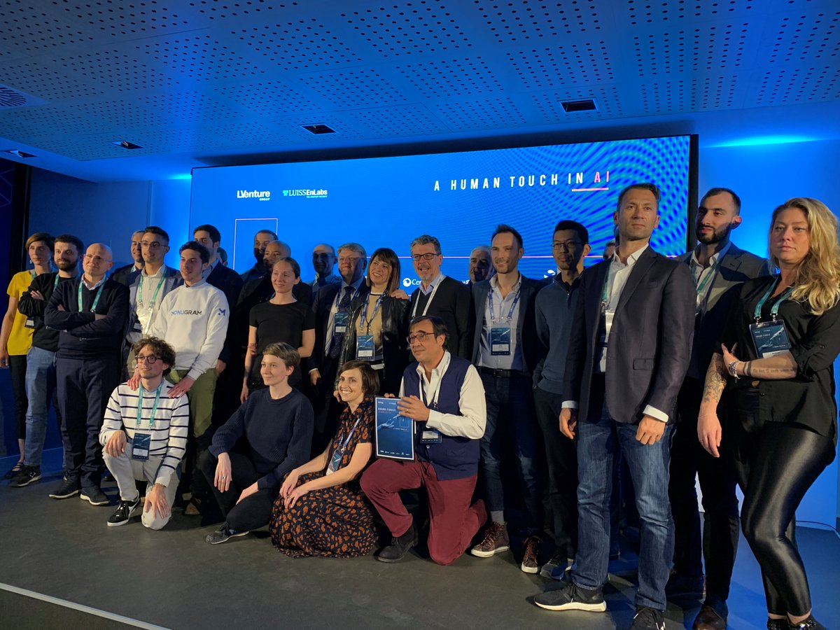 Invitalia's tweet photo. Grand Finale di #AIWorklab 2.0 lanciate 9 #startup nel campo dell' #AI e #MachineLearning. Invitalia partner di @LVentureGroup in questa grande avventura!
https://t.co/Ge9Ezf08OO https://t.co/cTdHvYLspw
