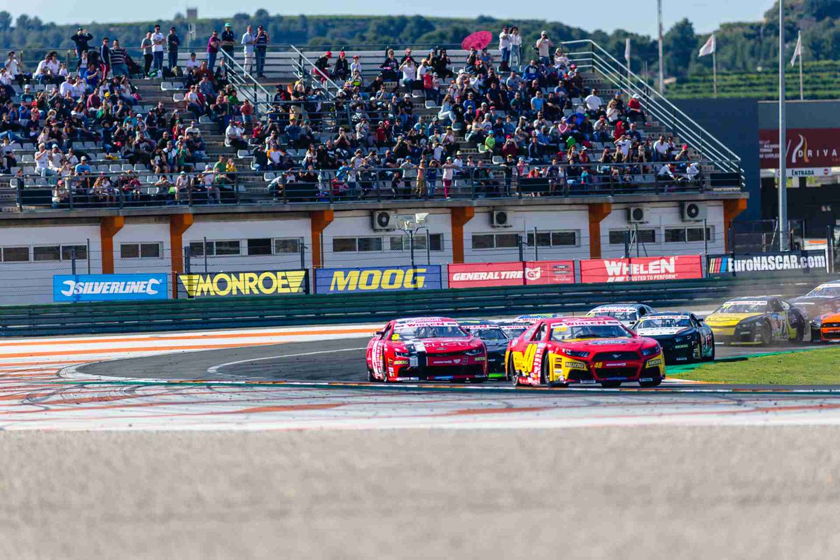 SilverlineFR's tweet photo. Silverline était sponsor des NASCAR Whelen Euro Series à Valencia ce week-end ! https://t.co/UoygqZcy3D