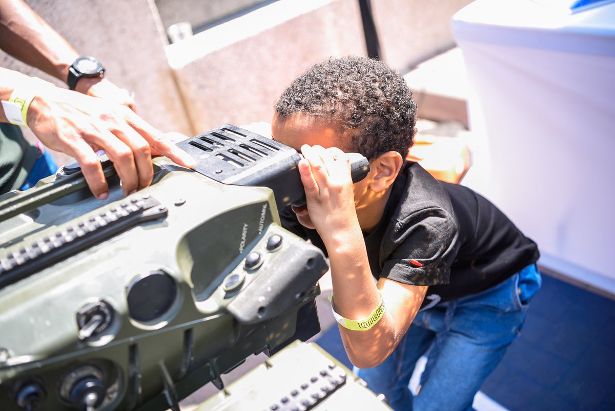 ElbitSystemsLtd's tweet photo. It’s Family fun day at our ISTAR division! Our employees got the opportunity to show their families “how it works” in a special display put out to interact with. So here is how our families saw our #unmannedsystems, Thermal Imagers, #spacecameras and much more. https://t.co/oCsnPQoI75