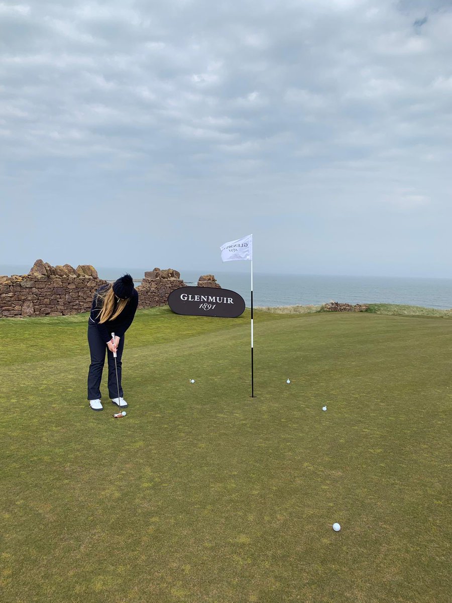 bethscottgolf's tweet photo. What a day! Filming some tips with @Glenmuir1891 and @AMurrayGolf 🏴󠁧󠁢󠁳󠁣󠁴󠁿🏌🏼‍♀️ https://t.co/11BlNSgoiW