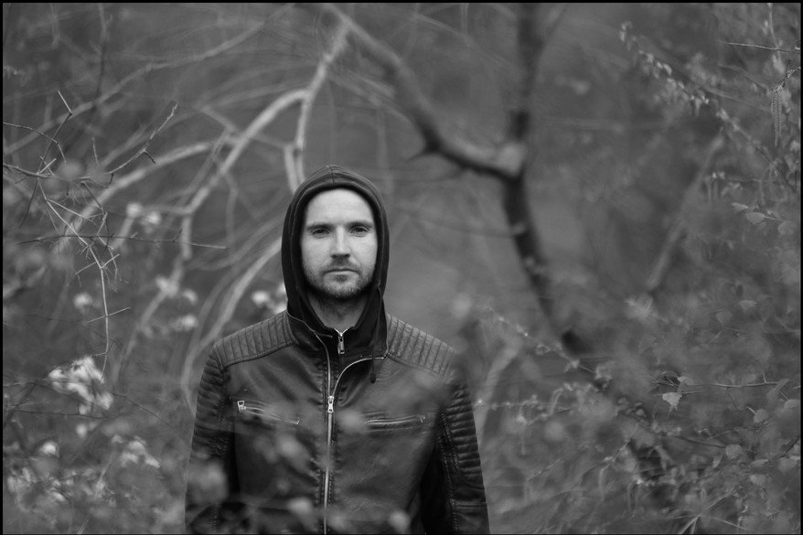 I did an interview with the German underground magazine UNTER.TON about my latest album 'Of Those Who Drown to Live'.
@DanielDresslerM 

You can read it here:

English: unter-ton.de/meet-the-artis…

German: unter-ton.de/ewian---ich-ka…