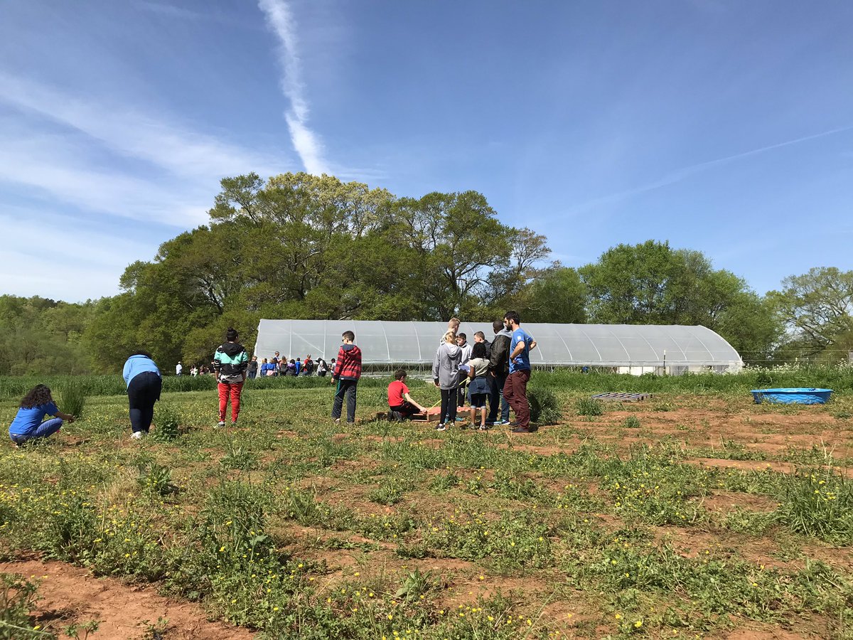 CCSSTEM's tweet photo. It’s a beautiful day to plan a farm #PBL @CCGriffinMS #CCS_STEM https://t.co/PpuDgqhP83