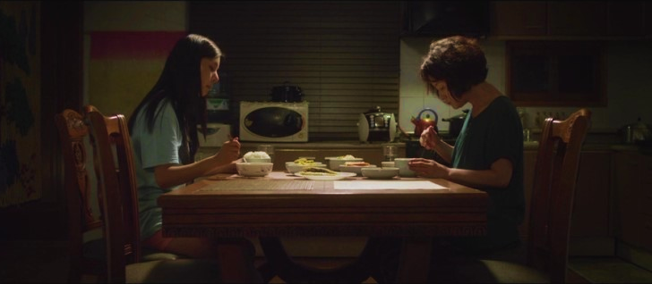 현기증 이 영화..정말 무서움...어느 날 현기증 때문에 일어난 실수 하나로 가족이 파멸되어 가는...한국 버전 영화 유전...후반 식사 장면 김영애...