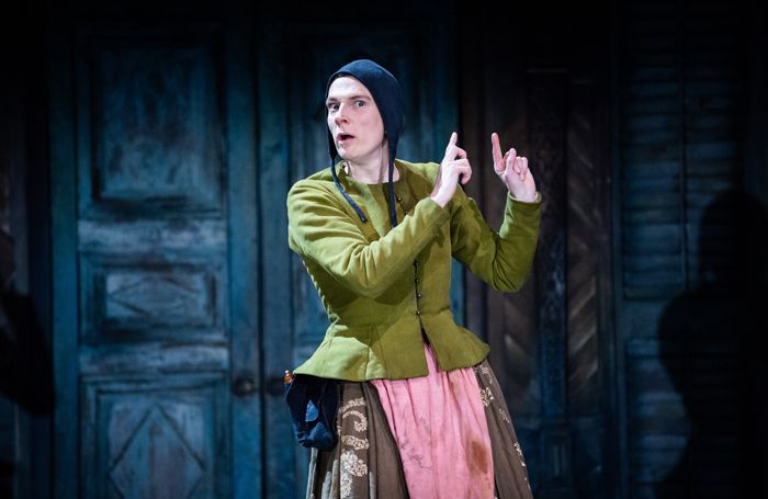 Deaf actor Charlotte Arrowsmith (@charlottetigger) has made history at <a href="/TheRSC/">The RSC</a> after becoming the first British Sign Language actor to understudy a role played by a hearing principal bit.ly/2IETsVE