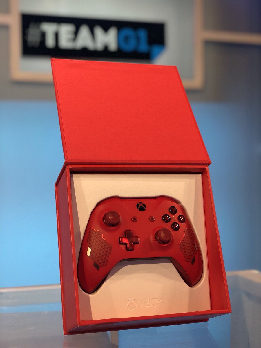 gameone's tweet image. RT pour tenter de gagner une manette collector #Xbox 🔥🔥

TAS du #concours le 24/04 ! #TEAMG1